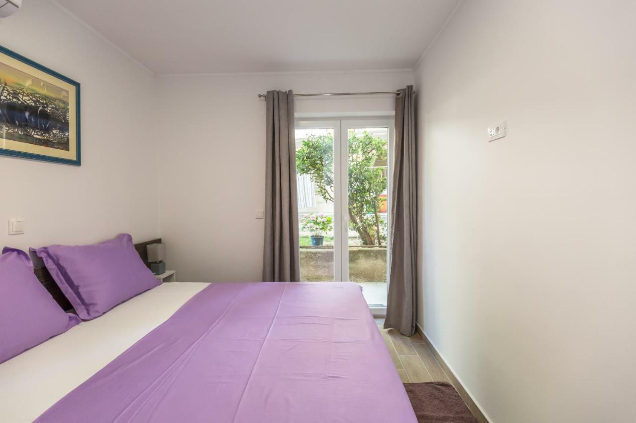 Acoustic Appartement Makarska Buitenkant foto